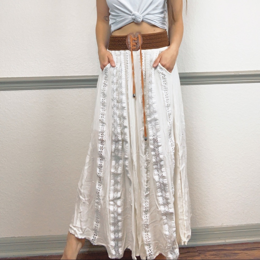 White Lace ONETHELAND Ankle Skirt